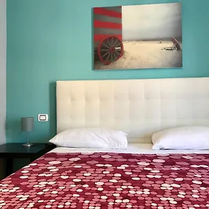 110 -guesthouse- Alojamento de Acomodação e Pequeno-almoço Bari